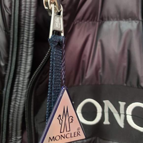 Sold...moncler neveu jacket size 4 - Picture 8 of 9